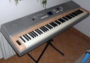 Digitální piano Yamaha Portable Grand DGX 620