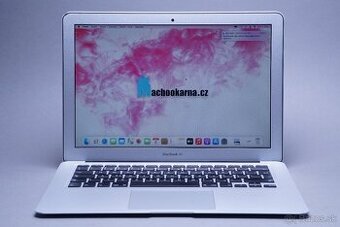 ZÁRUKA/Macbook Air 13.3"/I5 1.3GHZ/4GB RAM/128GBSSD/CZ