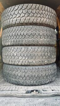 Pneu 245/75 r17 Goodyear - 1