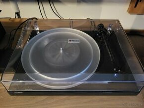 Gramofón Pro-Ject 1Xpression III Comfort + preamp - 1