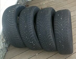 Pneu Vredestein Wintrac zimné 215/60 R16, málo jazdené - 1