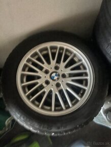 Bmw 215/60 R17 Zimne