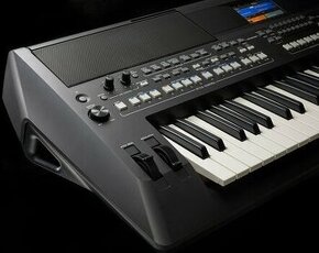 Yamaha SX 600 - Roland E-A7