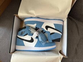 Air Jordan 1 Retro High OG University Blue