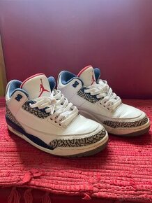 Jordan 3 true blue