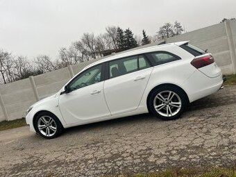 Opel Insignia ST 2,0 cdti rok 2016