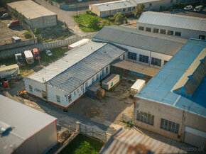 Administratívna budova a hala v priemyslenej časti | Rampová