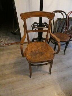 thonet stolička