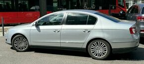 Volkswagen Passat B6 3.2 FSI 4-Motion - 1