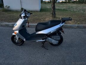 Aprilia Leonardo 150