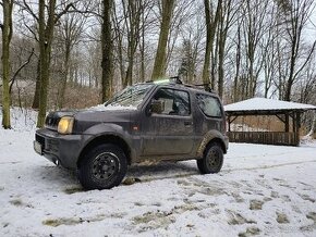 Predám Suzuki jimny 1.3 63kw 2010 135000km