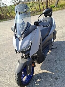 Yamaha xmax 125