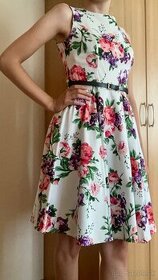 Dámske kvetované šaty - 1