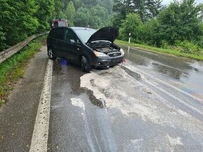 Na nahradne diely vcelku