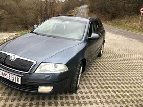 Predám Škoda Octavia Combi 2.0Tdi 103kw DSG - 1