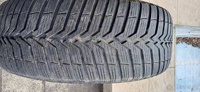 Predam zimne pneu 205/60 r15