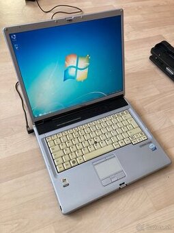 Notebook Fujitsu E8110