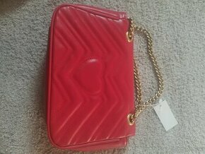 Gucci marmont cervena