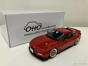 1:18 Mazda RX7