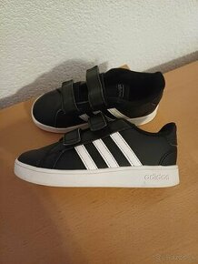 Tenisky Adidas, č.27