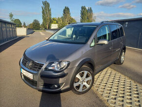 VW Touran 1.9 TDi DSG CrossTouran automat