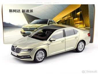 ŠKODA SUPERB III 1:18 PAUDI