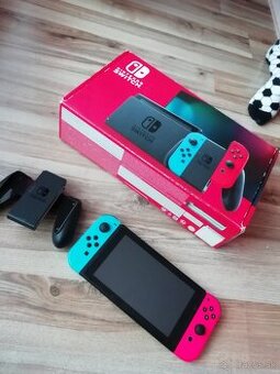 Nintendo SWITCH - 1