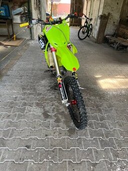 Suzuki RMZ 250 - 1