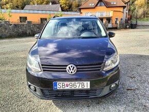 VW Touran 2012 7 miest