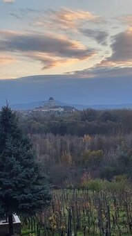 Na predaj pozemok Kamenica nad Hronom