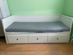 Posteľ hemnes ikea