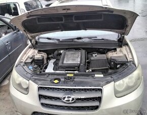 PREVODOVKA HYUNDAI SANTA FE 2.2 CRDI 2007 predám DVERE TRYSK