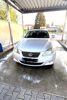 Lexus IS220D