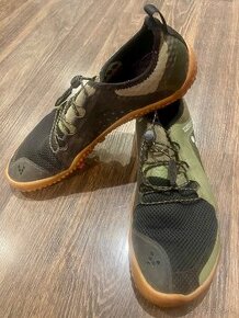 Vivobarefoot trail 42