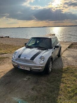 Mini cooper one r50