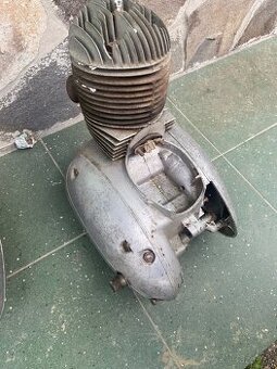 Motor Jawa 250 353