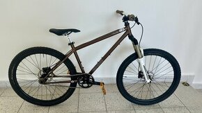 Pump track Genesis Vorb 26" 130mm dirt bike - 1