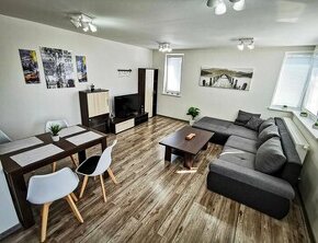 Luxusný, plne zariadený, súkromný apartmán s klimatizáciou