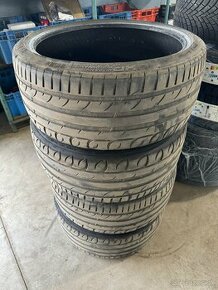 235/35 R19 Letné