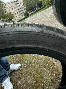 Dunlop 255/40 R19 zimne pneu