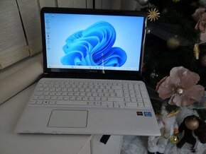 15.6"  SONY Vaio/Core I5/ 8GB RAM/256GB SSD/ AMD Grafika...