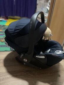 Cybex cloud q