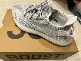 Yeezy 350 V2 static