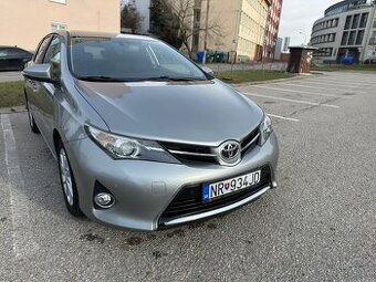 Toyota Auris 1.6 CVT, 97KW (automat, benzín)