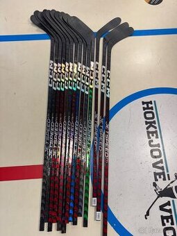 UPLNE NOVA PROFI HOKEJKA CCM JETSPEED FT5 PRO + PRO STOCK