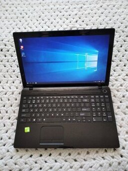 Toshiba Satellite C55 - 1