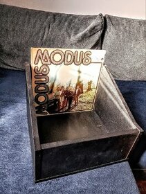 Glorious LP Box Len 15€ - 1