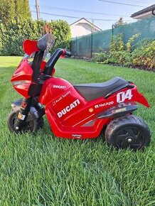 detska motorka peg perego ducati desmosedici - 1