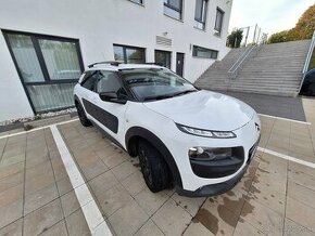 Citroën C4 Cactus 1.6 diesel 2017 .10 - 1