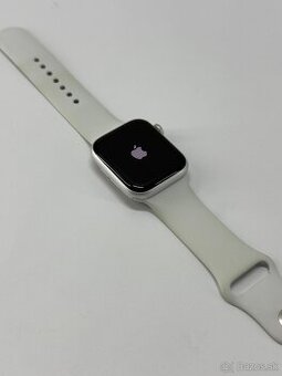 Apple watch SE 44mm TOP STAV